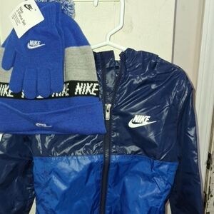 Nike coat with hat and gloves
